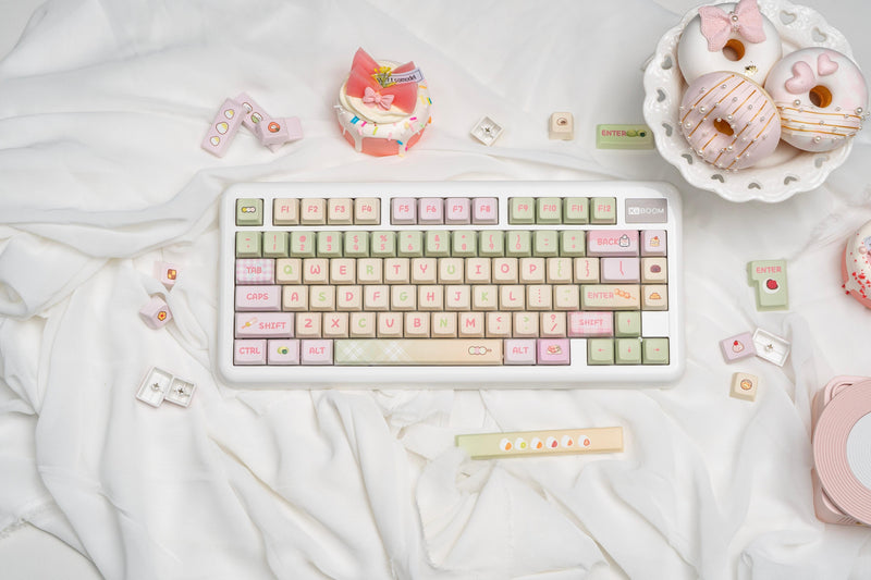 🍡  Sweet Dango Dreams: Transform Your Desk into a Dreamscape