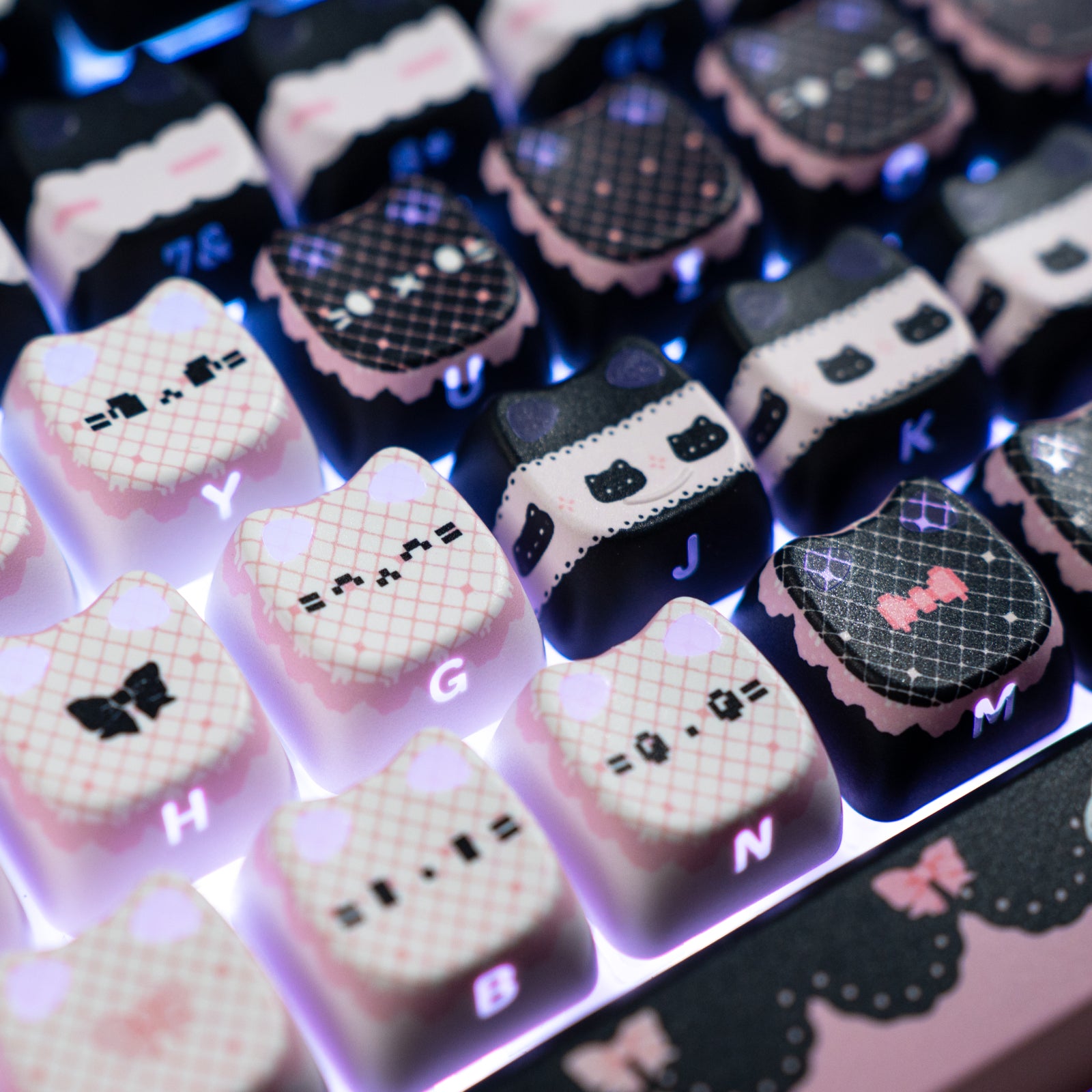 KiiBOOM Pink Meow / Meow Bow Keycap Set