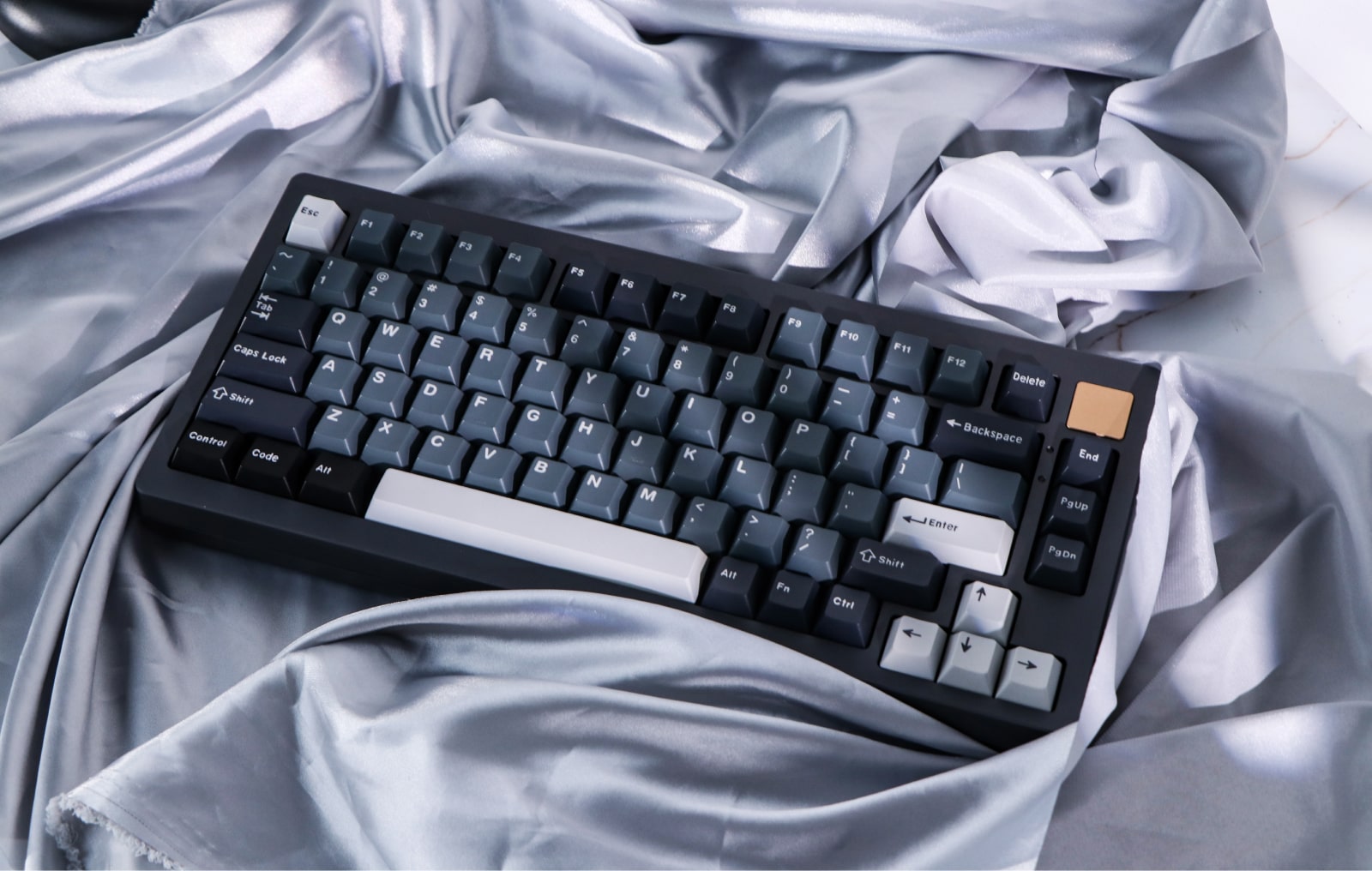 KiiBoom 81 Aluminum QMK Barebones Kit – KiiBOOM